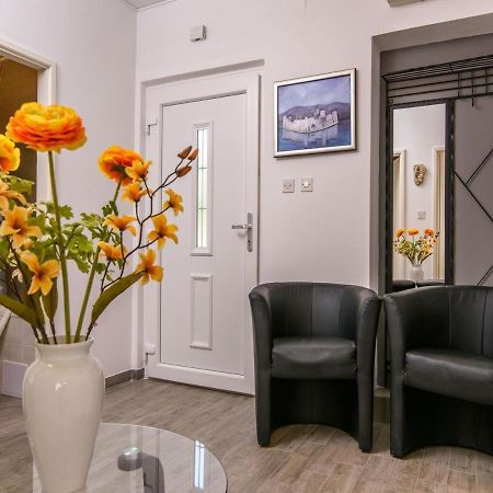 Apartments Beba - Peaceful Location Trogir Buitenkant foto