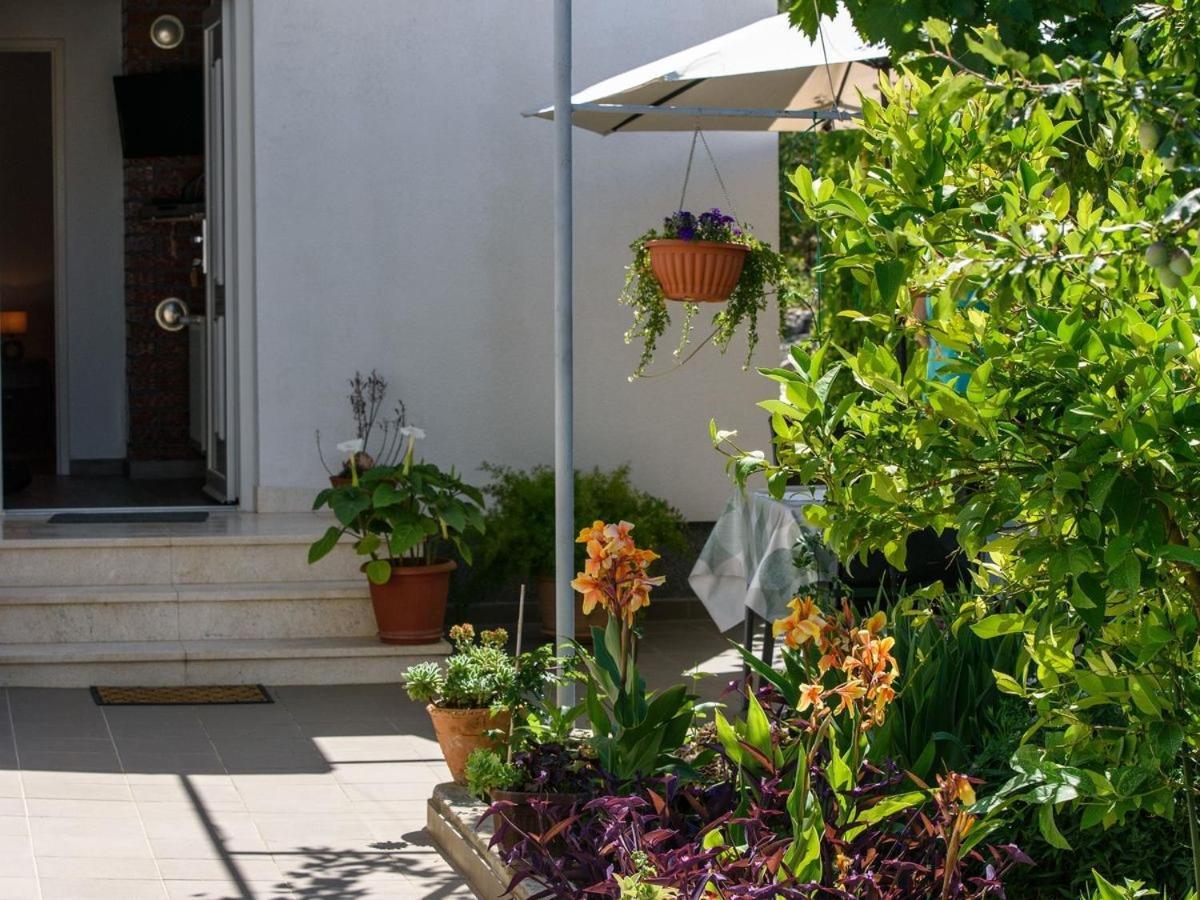Apartments Beba - Peaceful Location Trogir Buitenkant foto