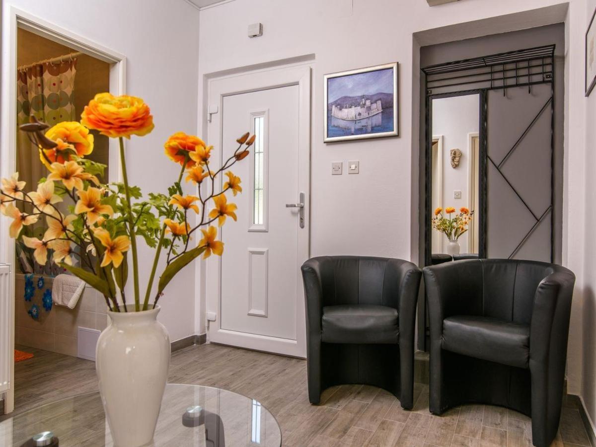 Apartments Beba - Peaceful Location Trogir Buitenkant foto
