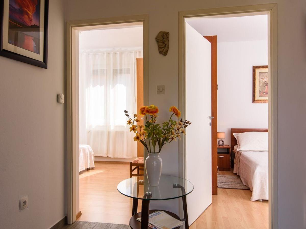 Apartments Beba - Peaceful Location Trogir Buitenkant foto