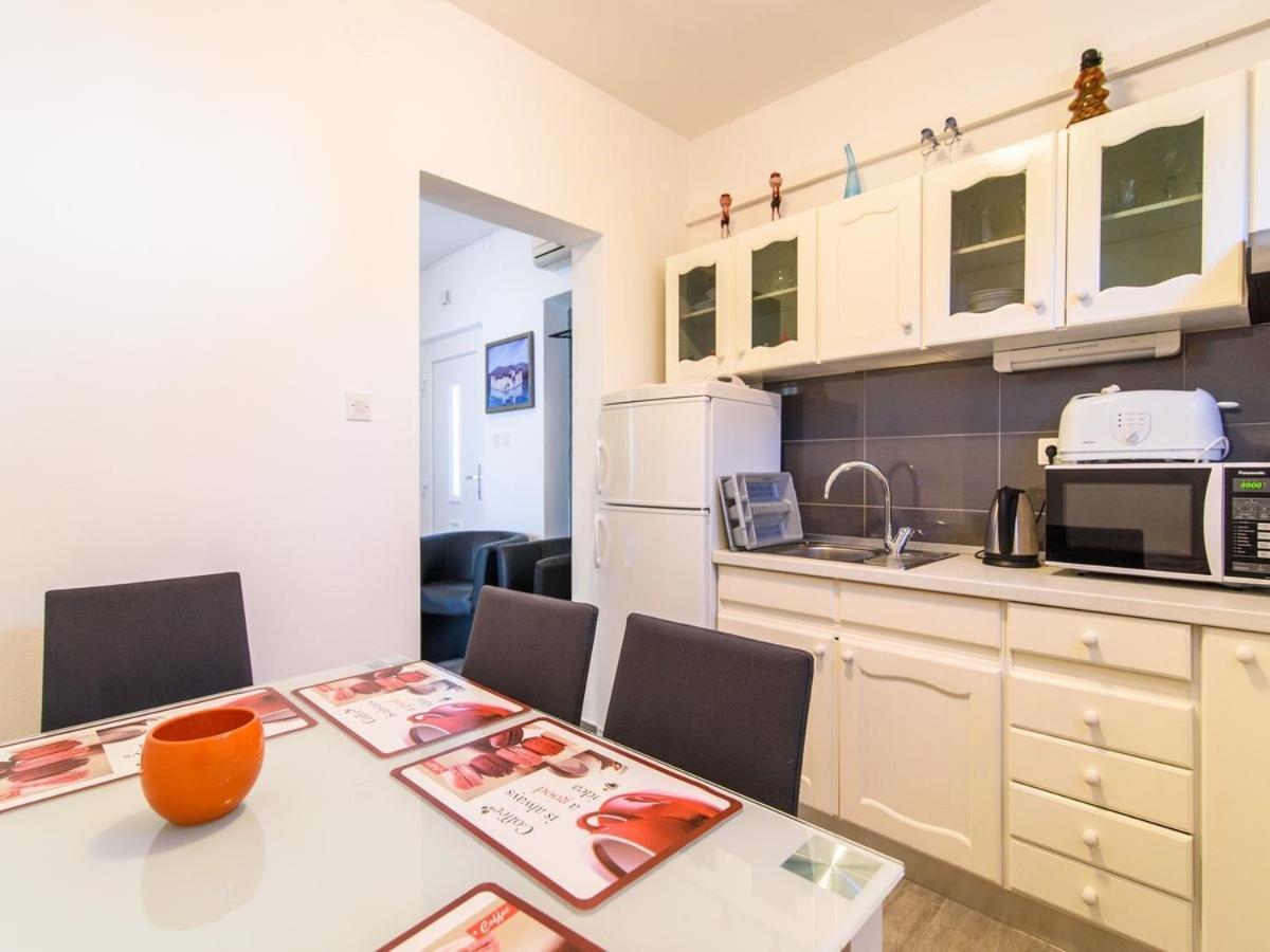 Apartments Beba - Peaceful Location Trogir Buitenkant foto