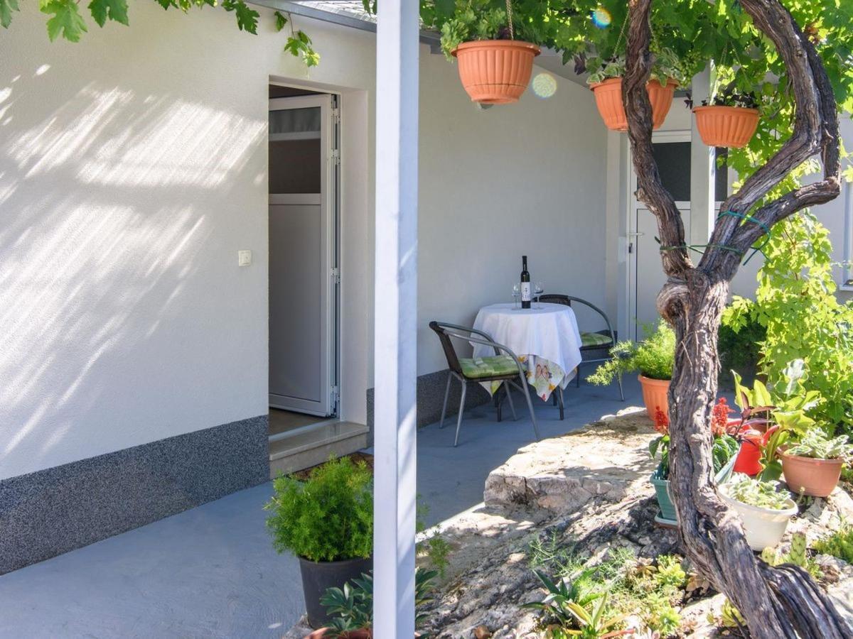 Apartments Beba - Peaceful Location Trogir Buitenkant foto