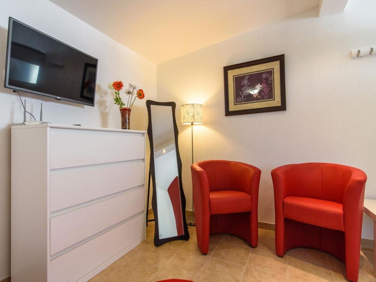 Apartments Beba - Peaceful Location Trogir Buitenkant foto