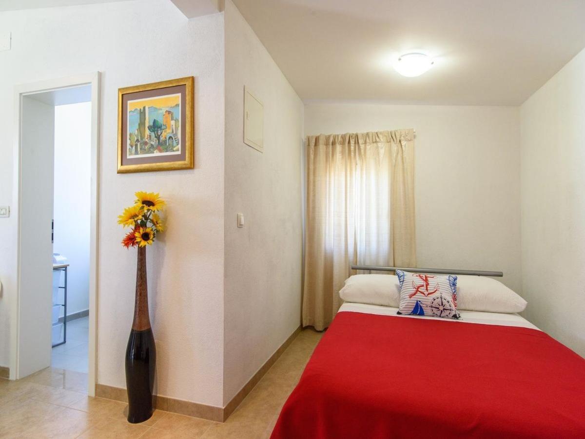 Apartments Beba - Peaceful Location Trogir Buitenkant foto